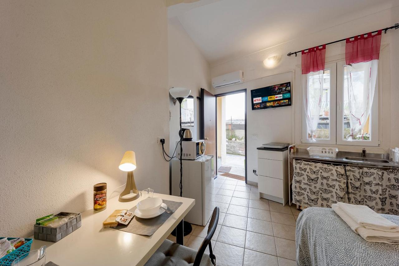 Il Gattino Di Sanremo - Piccolo Monolocale Centro E Stazione Del Treno Apartment Exterior photo